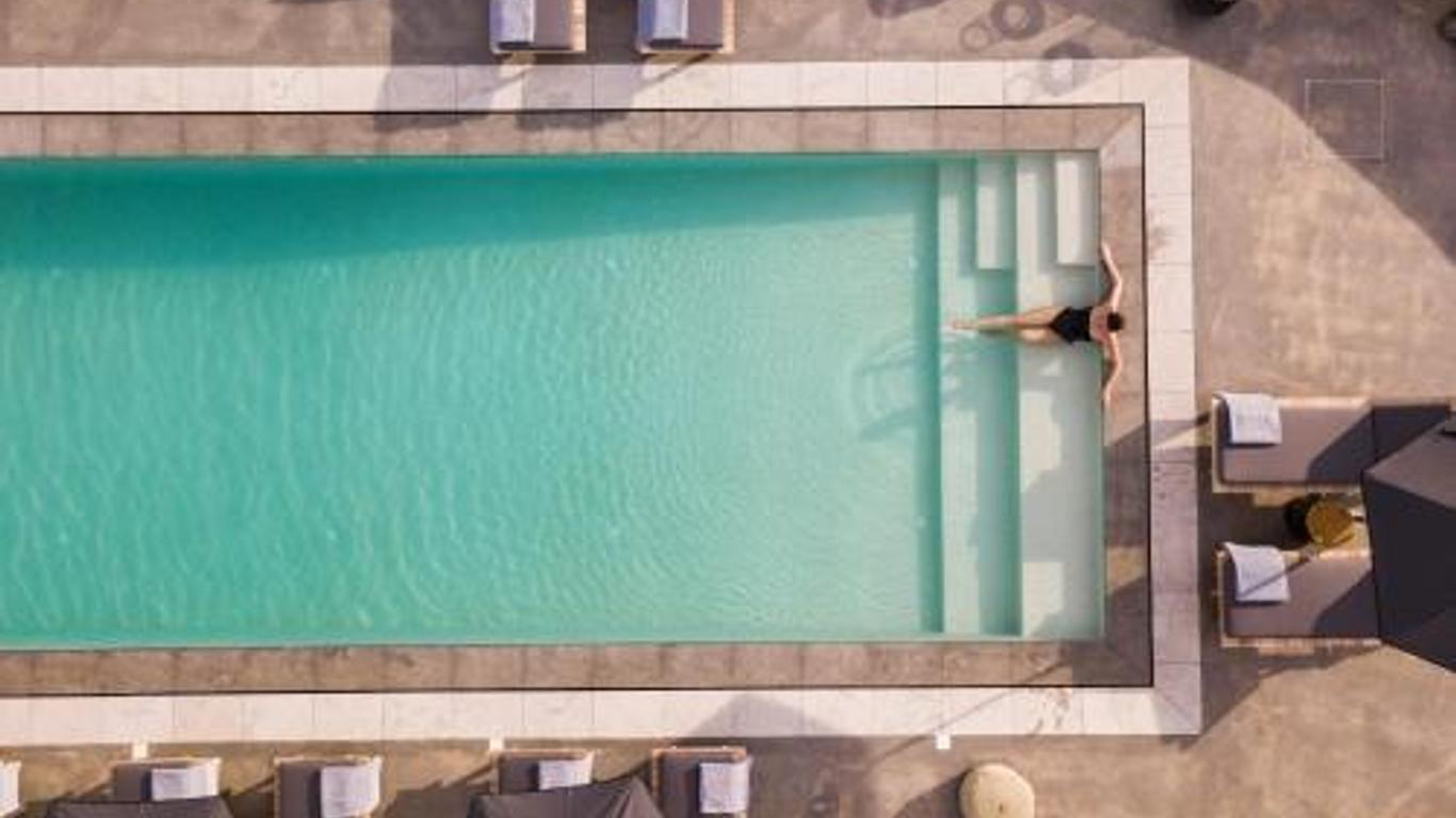 Chora Kythnos Suites adults only