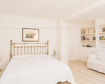 Cristina Rossi Bed&Breakfast - Bolonya - Yatak Odası