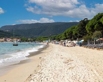 Cap Nègre Hôtel - Le Lavandou - Pláž