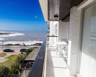 Oceana Suites Terrazas Del Faro - Punta del Este - Balcony