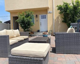 2 Bedroom family vacation house (Brand new built) - טוראנס - פטיו