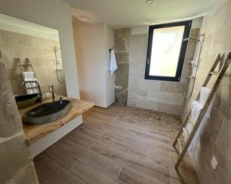 Logis Hôtel Les Vieilles Granges - Pont-de-l'Isère
