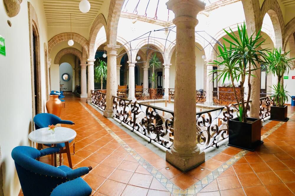 Hotel Herencia By Hosting House - Morelia - Lobby