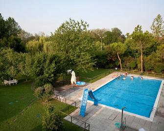 Relais Leon d'Oro - Mirano - Басейн