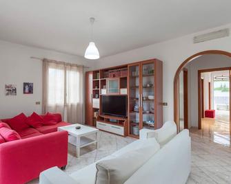 Appartamento in Villa Marlory - Monreale - Soggiorno