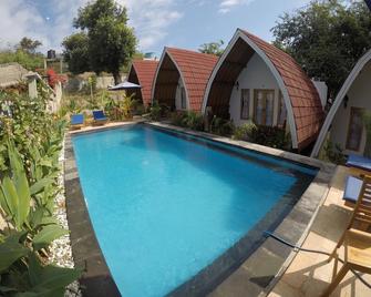 Uki Village - Pemenang - Pool