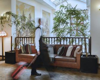 Grand Hotel Praha - Prague - Lobby