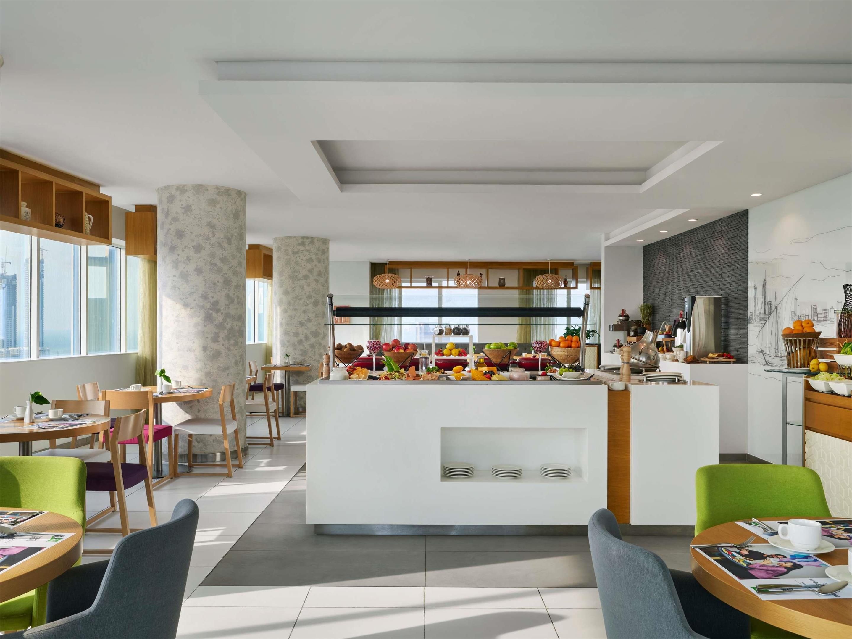 ibis Styles Manama Diplomatic Area - מאנאמה - מסעדה