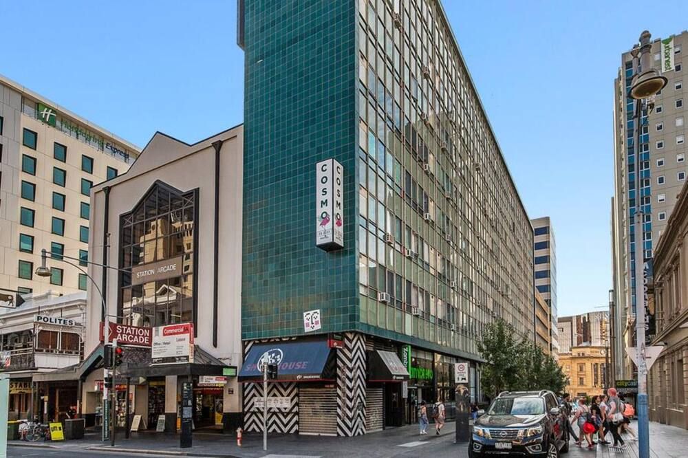 Cosmo on Bank - אדלייד - בניין