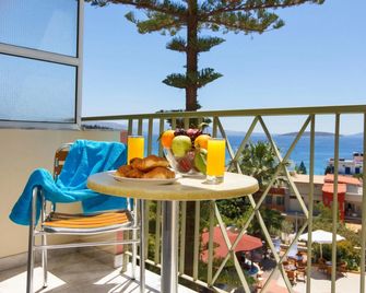 Tolon Holidays - Tolo - Balcony