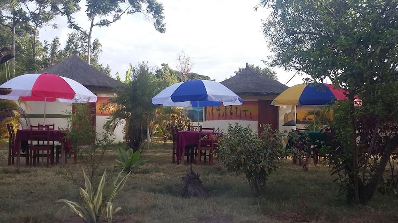 Ukerewe Garden View Bungalow At Bwiru Village Homestay
