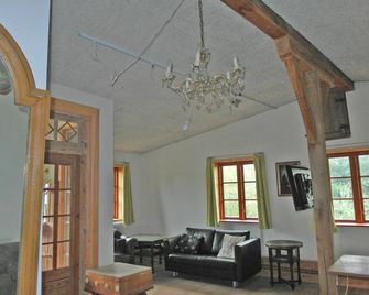 Gemütliche Helle Loftwohnung, Süderbrarup Zentrale Lage, Nähe Ostsee und Schlei - Süderbrarup - Sala de estar