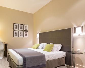 Hotel Amiraute - Toulon - Bedroom