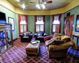 Thomasville Bed And Breakfast - Thomasville - Living room