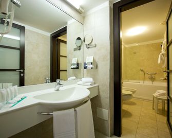 Best Western Crystal Palace Hotel - טורינו - חדר שינה