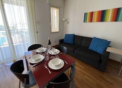 Dea Apartment - Albenga - Sala de jantar