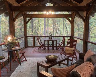 The Rivercane Cabin - Weekly disc, cozy, private, view, 1 mile to JCC Folkschool - Brasstown - Balcón