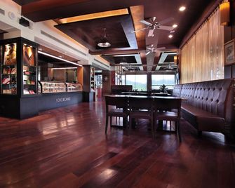 Schokolake Country House - Dahu Township - Bar