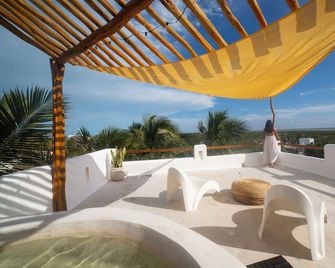Hotel Boutique Can Cocal El Cuyo - El Cuyo - Balcón