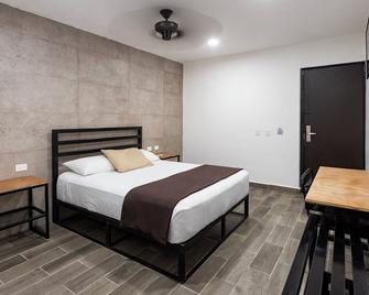 Capital Hotel Saltillo - Saltillo - Habitación