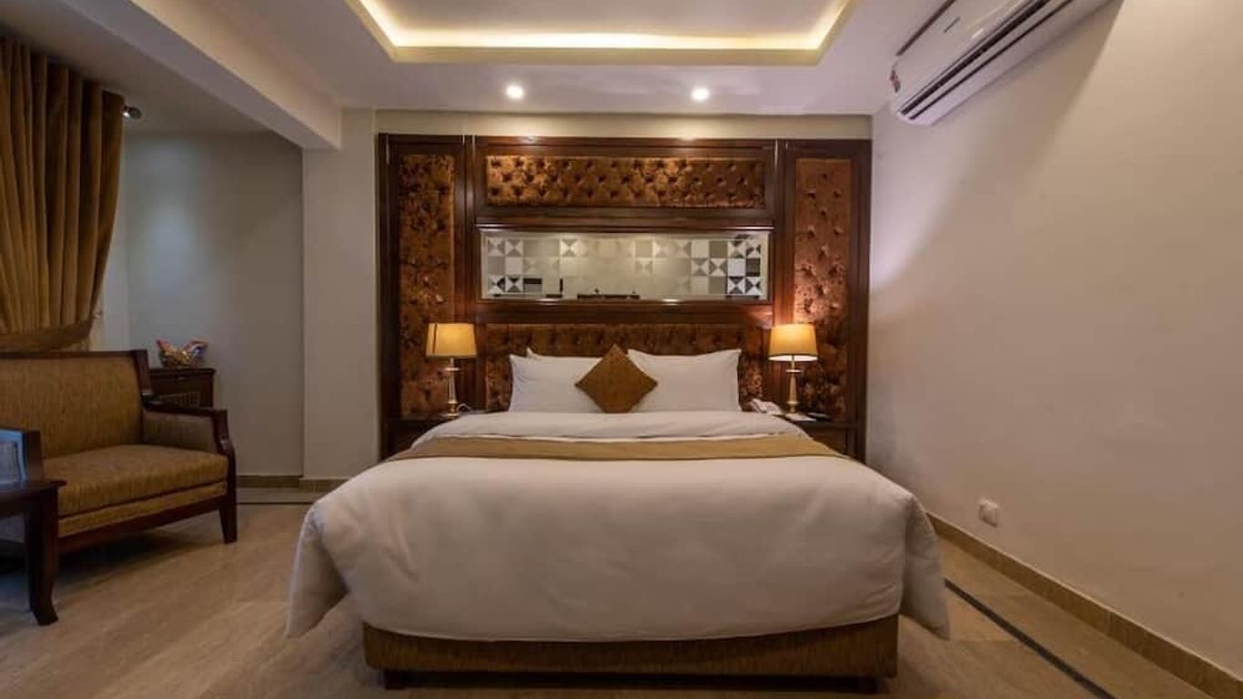 Envoy Continental Hotel, Blue Area, Islamabad