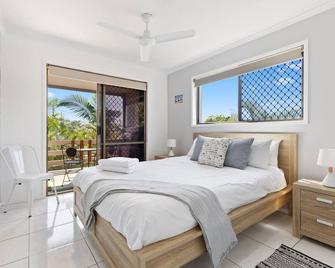 Torquay Beach Splendour - An Expansive Family Stay - Torquay - Bedroom