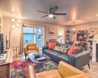 Quiet Home by Dtwn Livingston Hike, Fish and Ski! - Livingston - Living room
