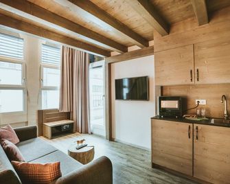 Cocoon Hauptbahnhof - Munich - Living room