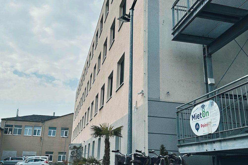 أوركا هوتل أم إلبكلوس - درسدين - مبنى