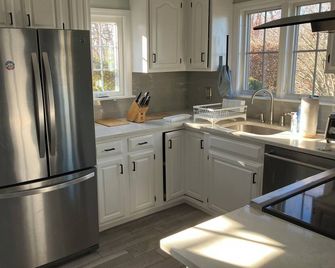 Beautiful 3BR house minutes from Humarock Beach - Marshfield - Cocina