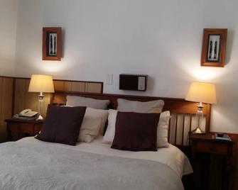 Albertinia Hotel - Albertinia - Slaapkamer