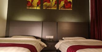 OYO 89908 Hotel Kensington - Sandakan - Bedroom