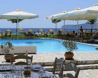 Castello Antico Hotel - Gytheio - Pool