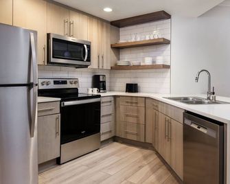 2-bedroom resort in beautiful Newport Coast with fitness room, Spa and Pools. - Newport Coast - Cuisine