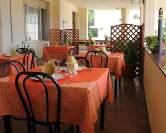 Hotel 106 - Sellia Marina - Restaurant