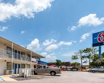 Motel 6 Victoria - Victoria - Rakennus