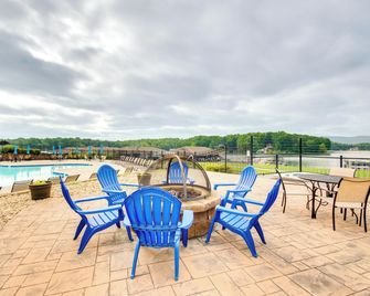 Community Pools And Beach Smith Mountain - Huddleston - Piscina