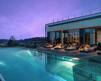 Angerhof Sport- u. Wellnesshotel - Sankt Englmar - Басейн