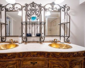 The Villa Bed & Breakfast - Westerly - Bad