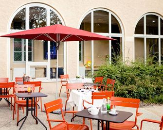 Domaine Lyon Saint Joseph - Sainte-Foy-lès-Lyon - Binnenhof