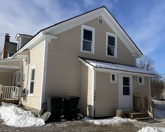 Norm’s Place - Pittsford - Edificio