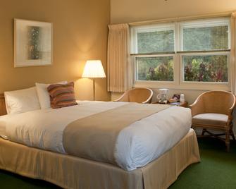 The Shallows Resort - Egg Harbor - Bedroom