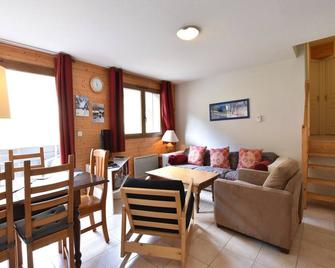 Apartment in La Chapelle near Ski Lift - La Chapelle-d'Abondance - Salon