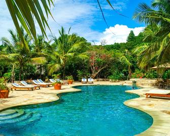 Chale Island Resort - Funzi - Pool