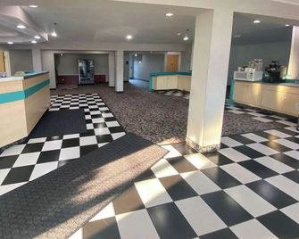 Studio 6 Mcalester Ok South - McAlester - Lobby