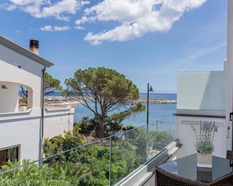 Hotel Ristorante La Conchiglia - Cala Gonone - Balkon