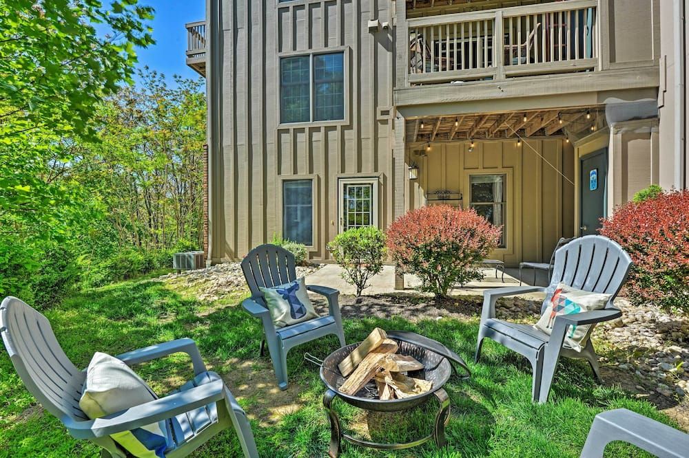 Golf & Hike! Condo at Whitetail Resort