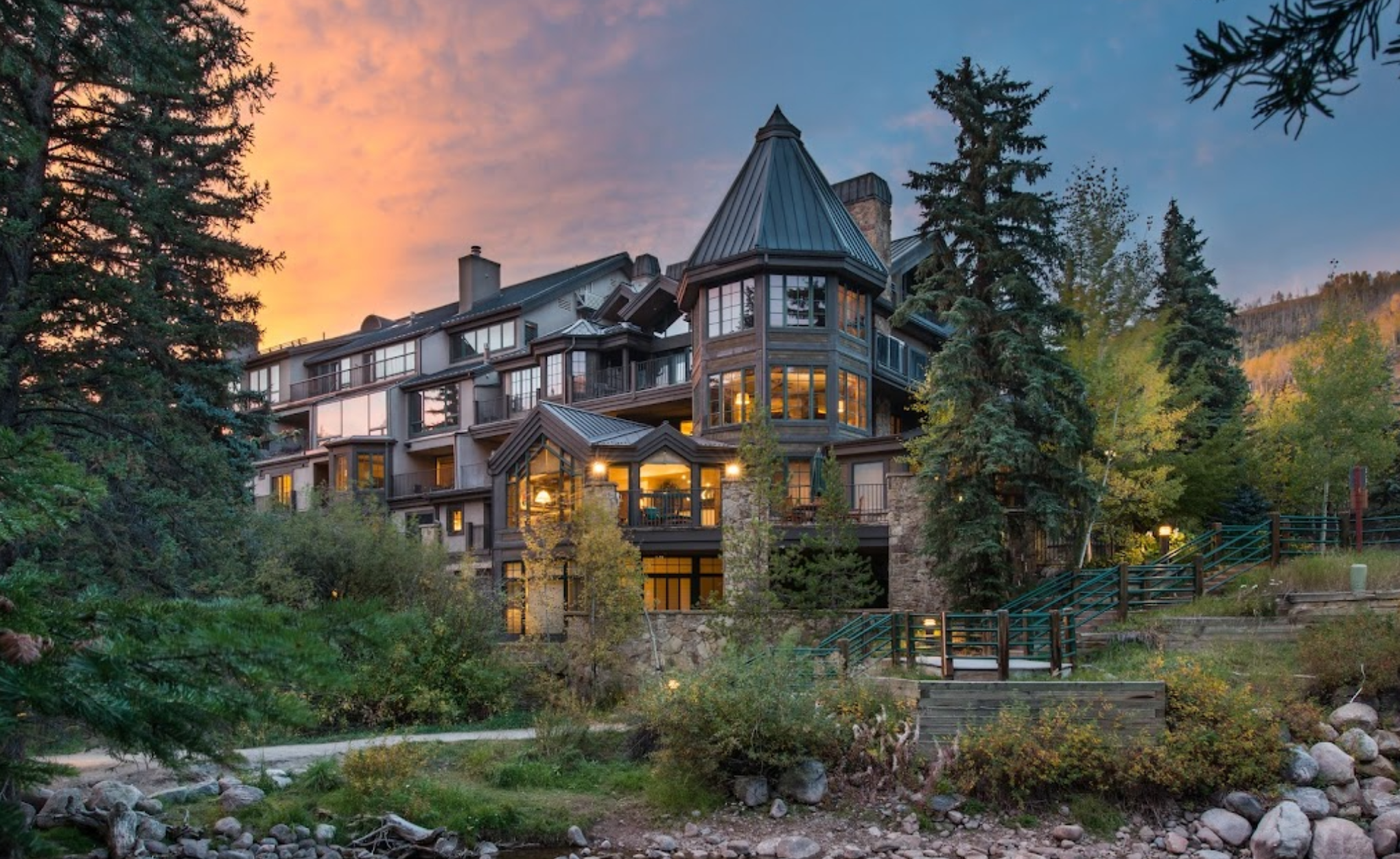 Gravity Haus Vail - Vail - Building