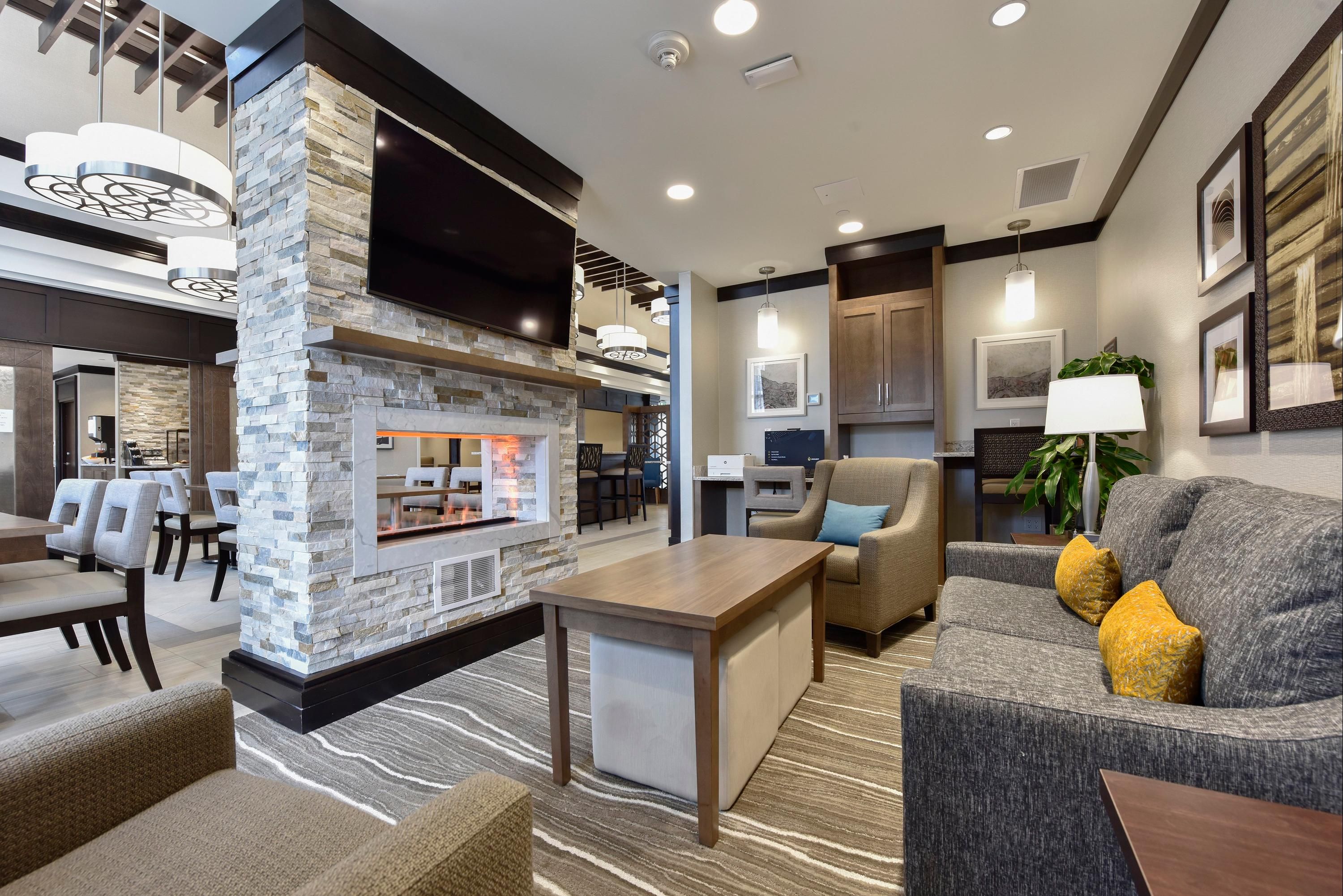 Staybridge Suites Waterloo - St. Jacobs Area By IHG - Waterloo - Gebouw