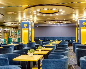 فيجا إزميلوفو هوتل - موسكو - مطعم